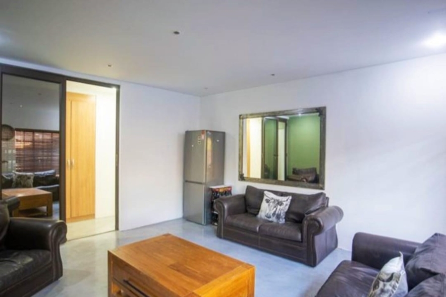5 Bedroom Property for Sale in Safari Gardens North West